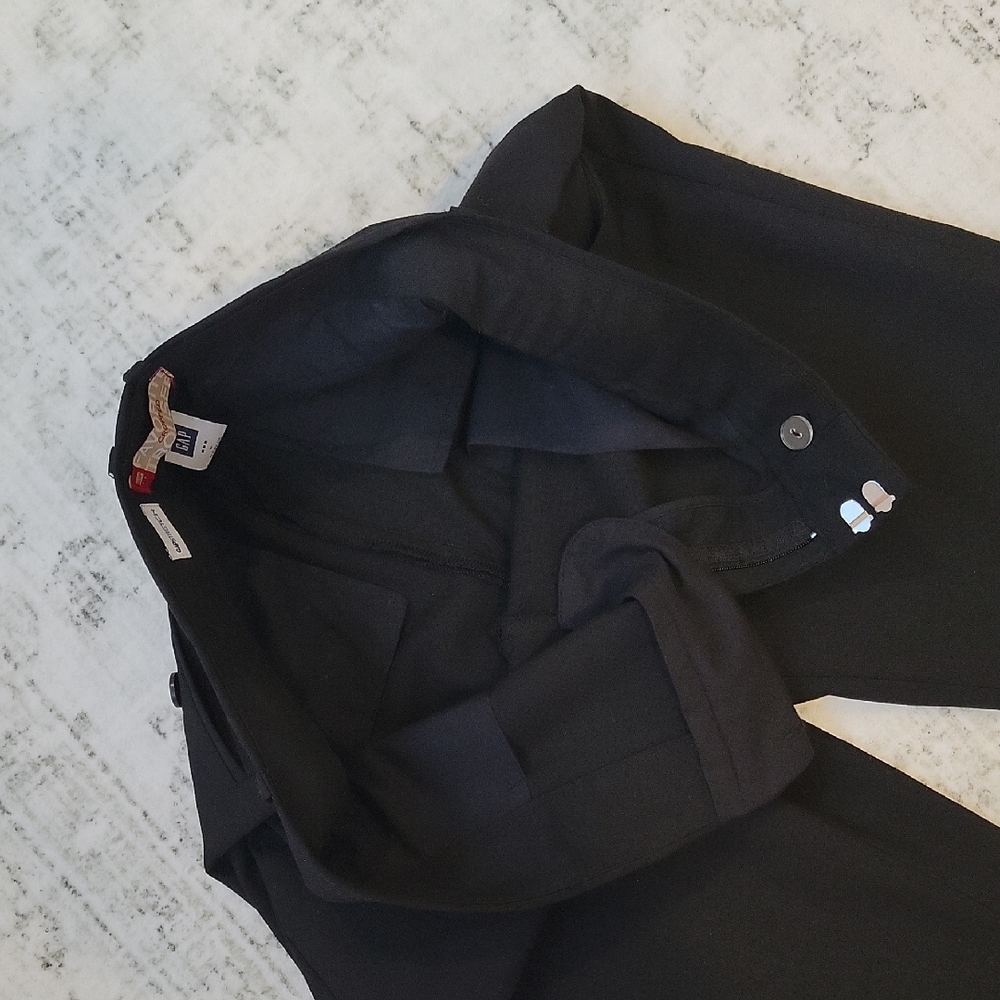GAP Black Cropped Pants - Picture 4 of 12